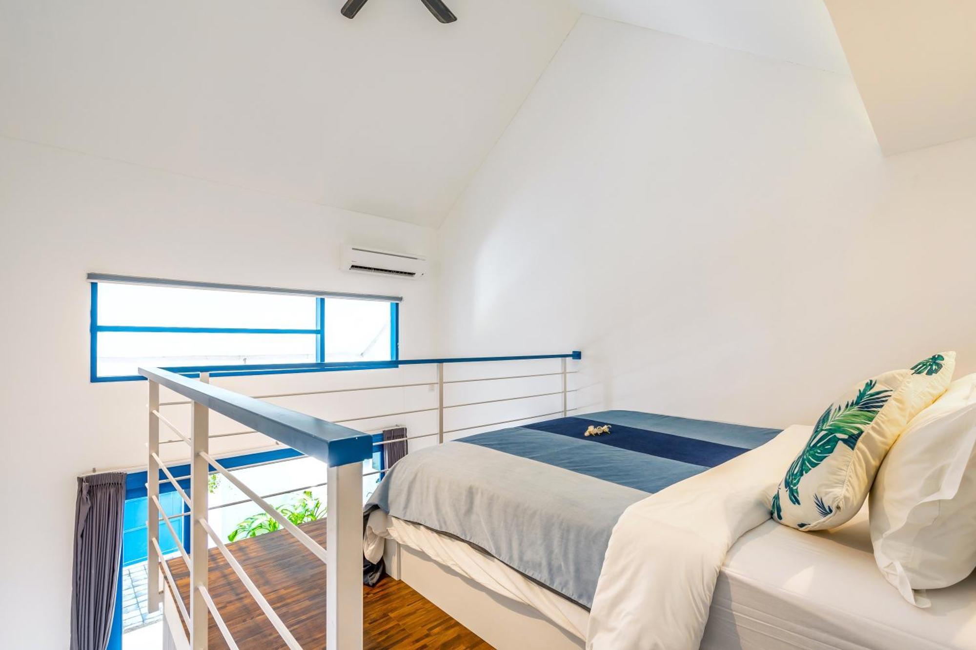 The Blue Loft Seminyak Free Scooter Lägenhet Exteriör bild